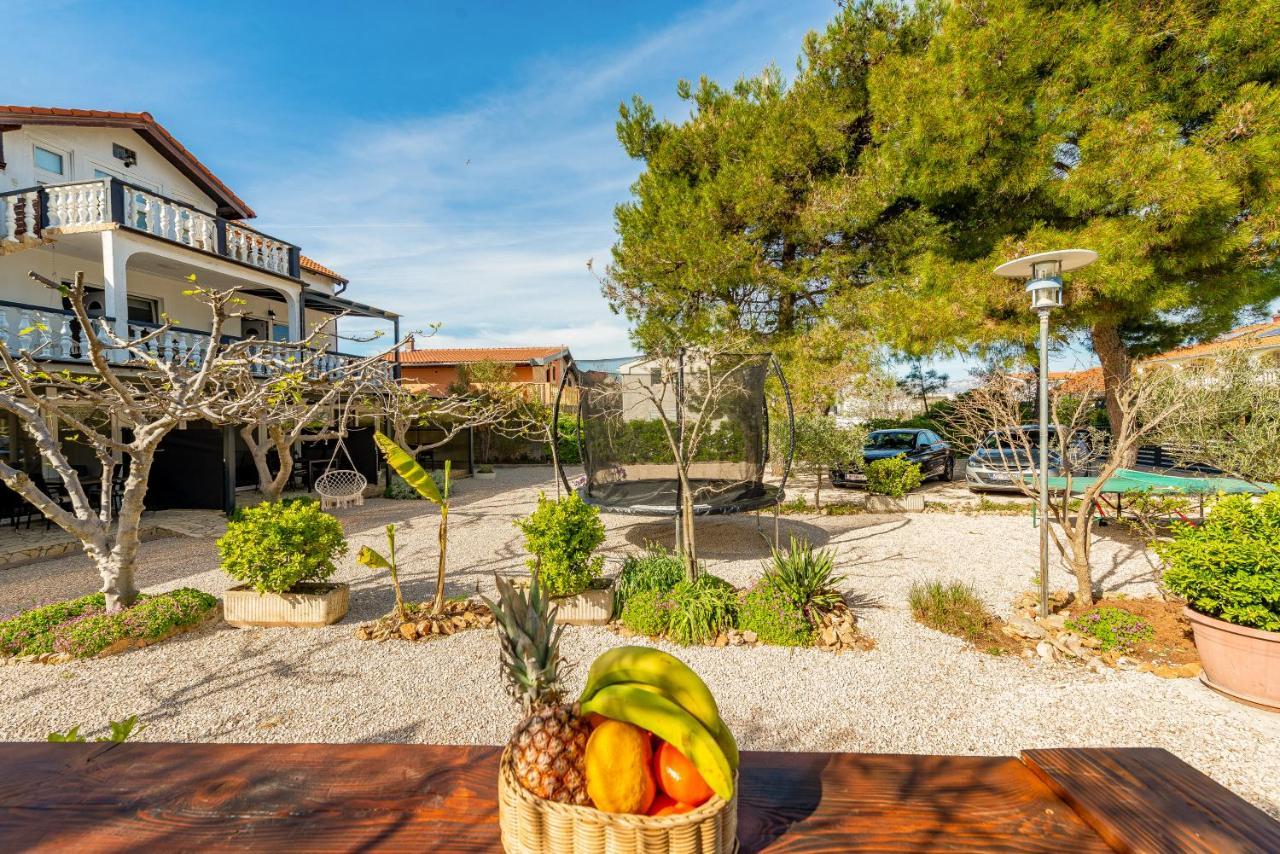 Apartments Villa Agape Vir Bagian luar foto